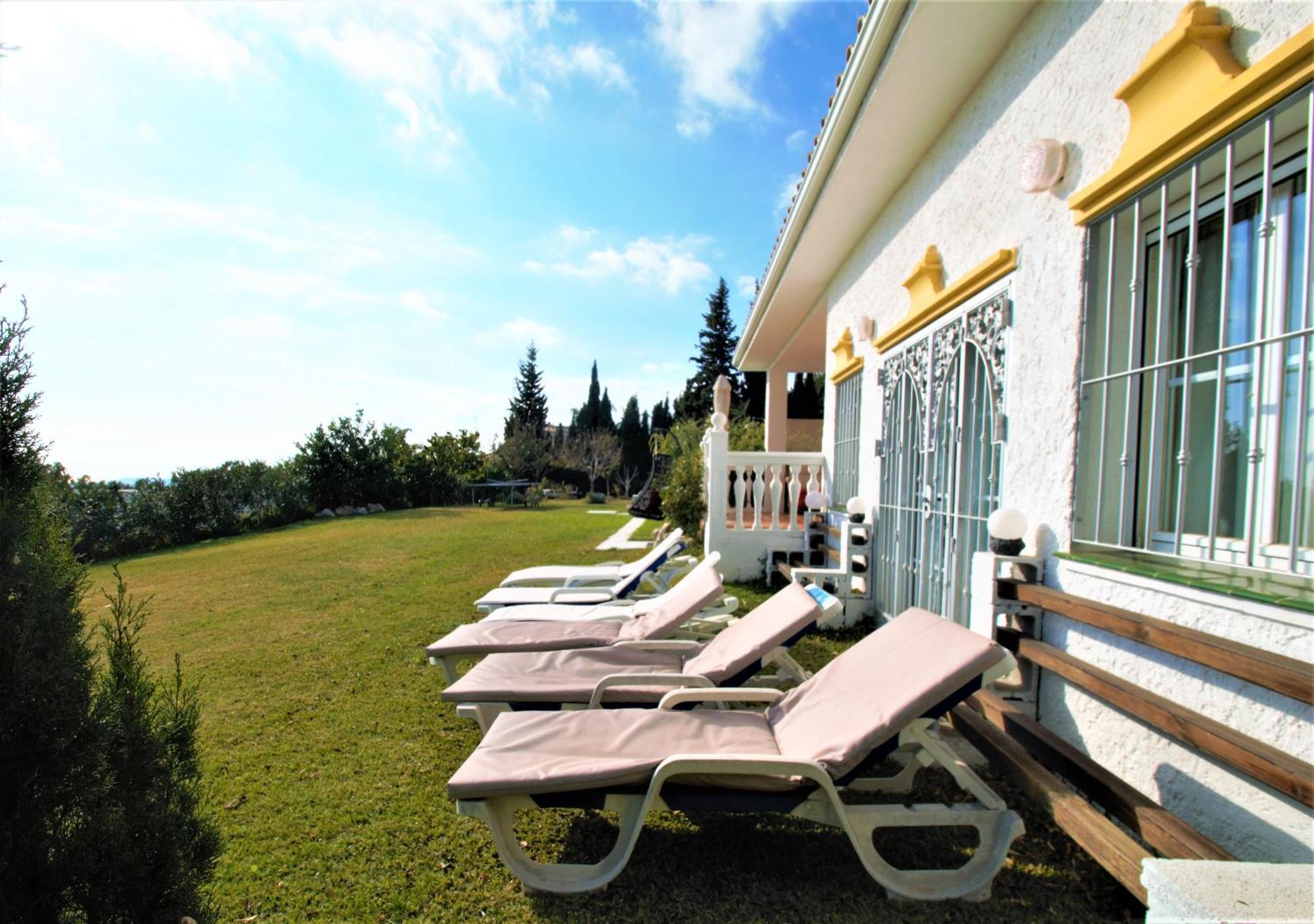 Holiday Villa In 10 Min From Fuengirola Beach With Sea Views Pool Bbq Parking Wifi Aircon Big Garden มิฮาส ภายนอก รูปภาพ